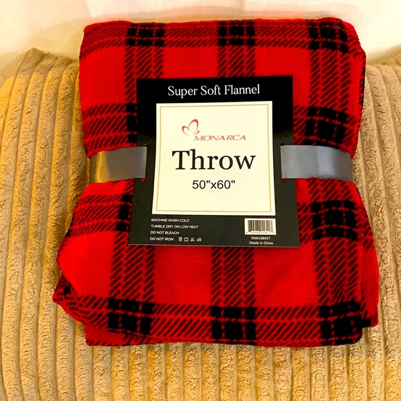 Monarca Other - Nwt Monarca Throw 50”X 60” Flannel Throw